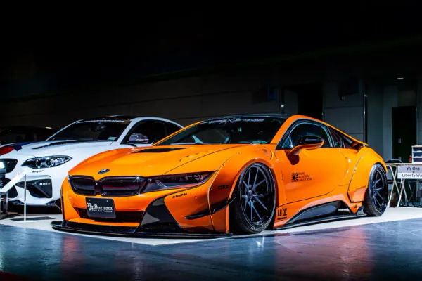 LB-WORKS BMW i8