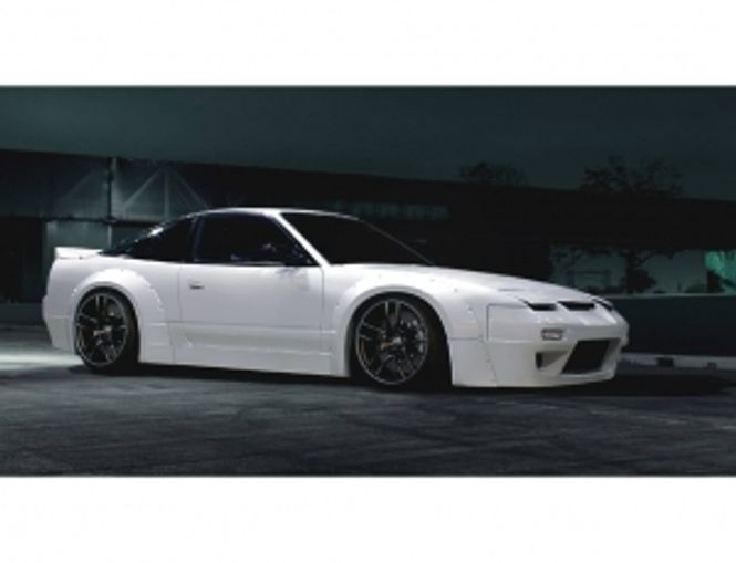 Hovedbilde Nissan 200SX S13 Rocket Bunny Wide Body Kit